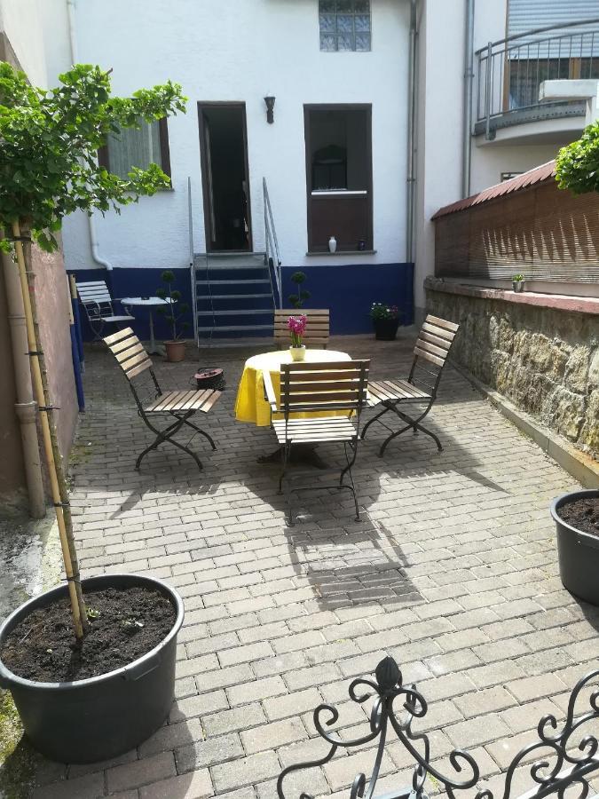 Appartamento Haus Haas Zimmer&Fewo Lauda-Königshofen Esterno foto