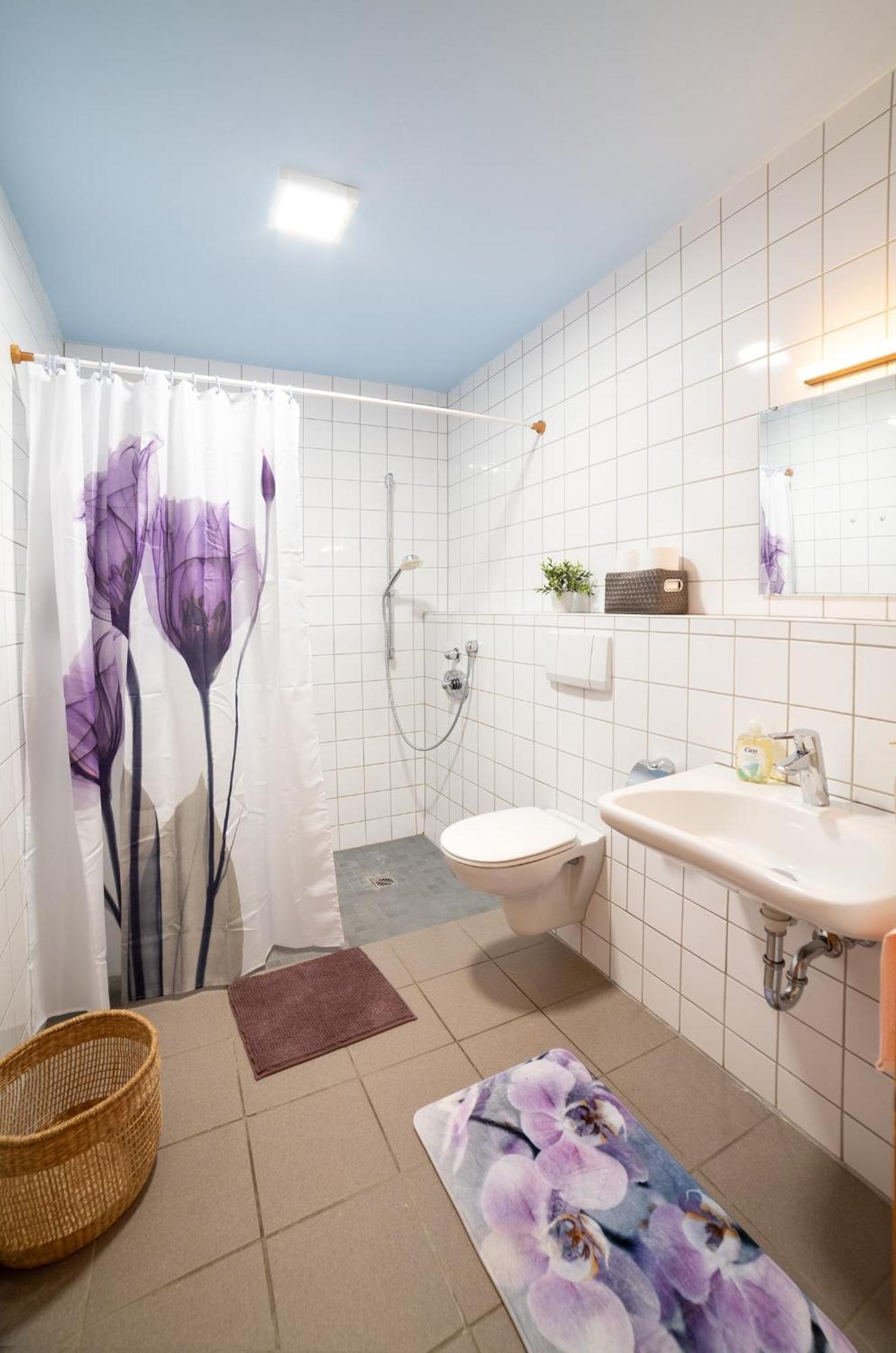 Appartamento Haus Haas Zimmer&Fewo Lauda-Königshofen Esterno foto